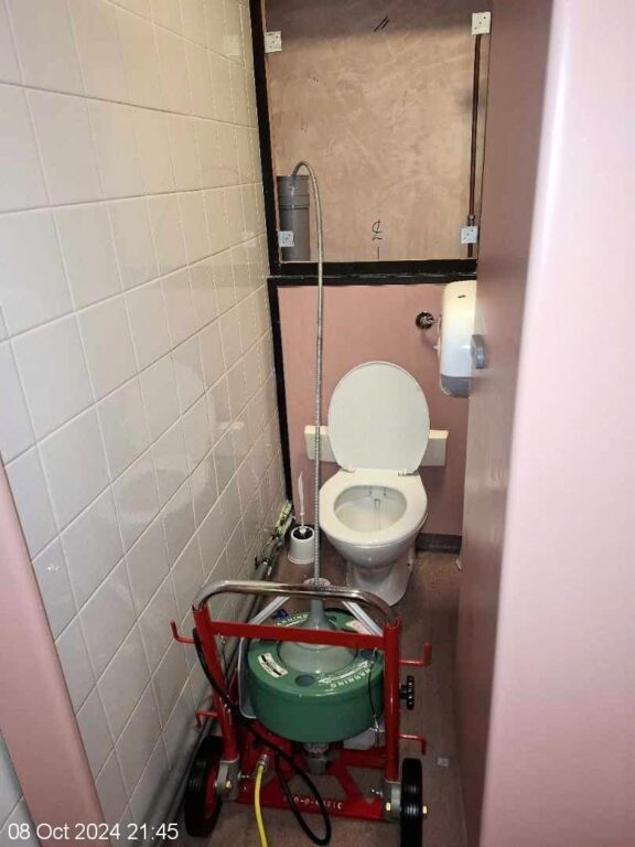 Equipment And Toilet